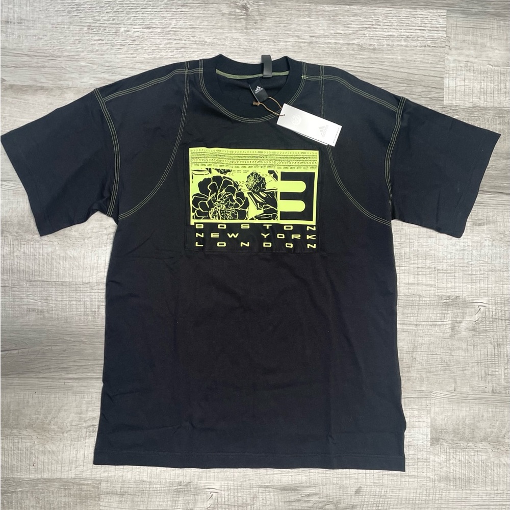 Women’s Adidas‎ Top